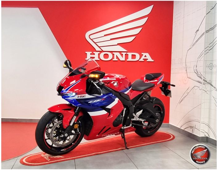 HONDA CBR1000RR-R - ONET LE CHATEAU