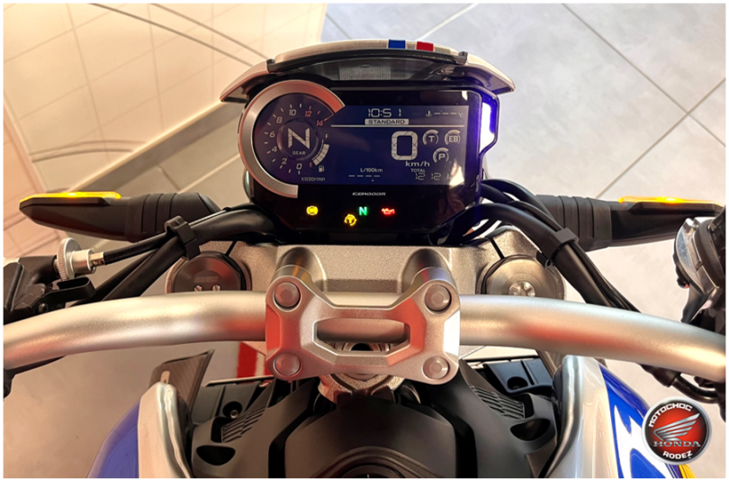 HONDA CB1000R+ Spécial Edition - ONET LE CHATEAU