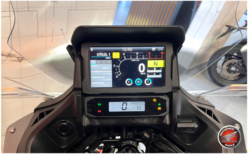 HONDA NT 1100 DCT - ONET LE CHATEAU