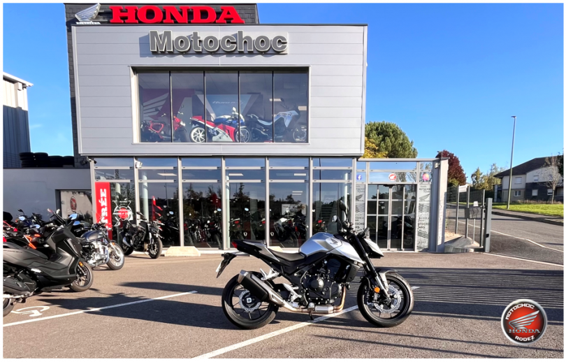 HONDA HORNET 750 - ONET LE CHATEAU