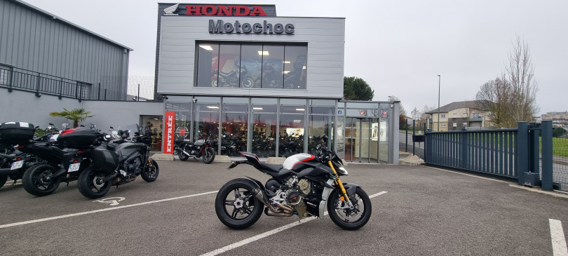 DUCATI STREETFIGHTER V4 SP - ONET LE CHATEAU