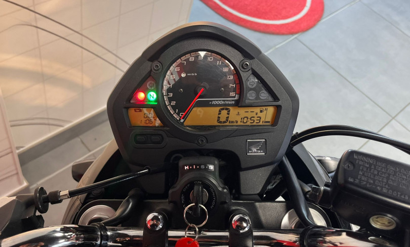 HONDA CB600F - ONET LE CHATEAU